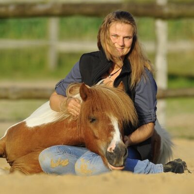 Babette Teschen